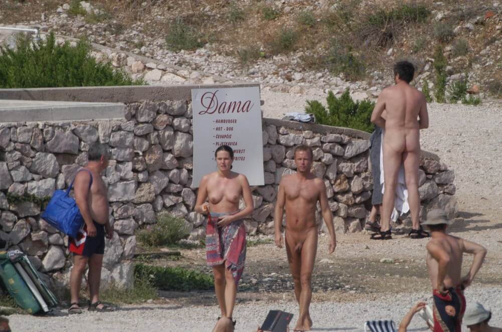 Baska Rock-Wall Path pics - nudism blog