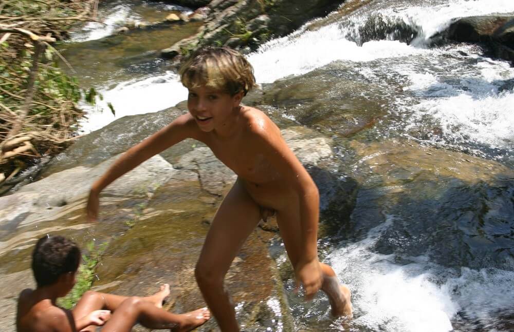 Brazilian Cliff Slide pics - nudism blog