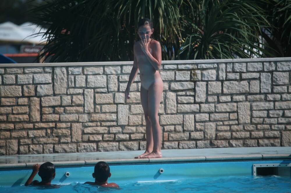 Naturist Pool-Side Singles photos - nudism blog