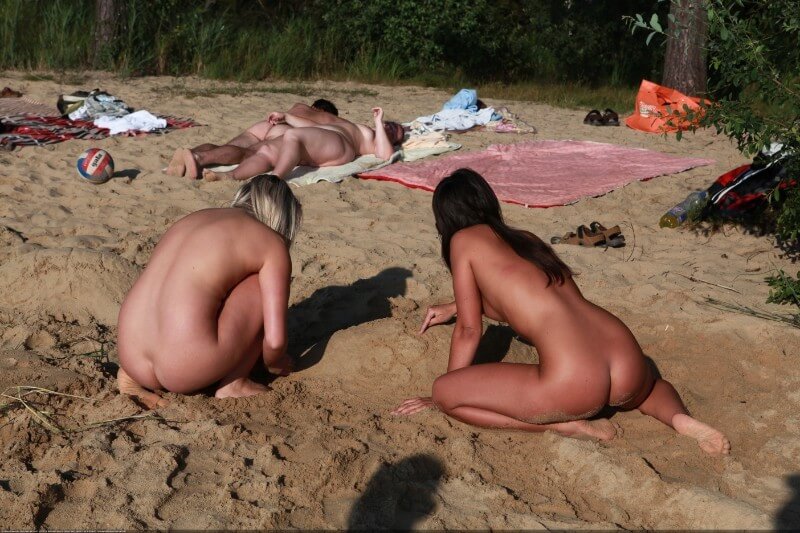 Creekside activity Big Photo gallery - nudism blog