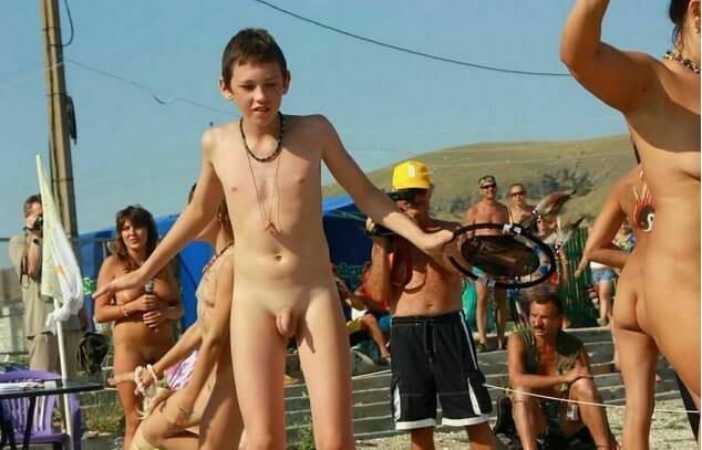 Nudists in Crimea photos - nudism blog