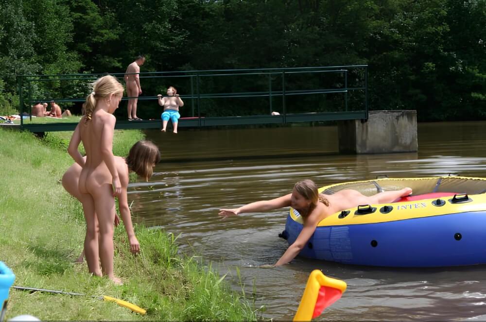 Naked Body gallery - nudism blog
