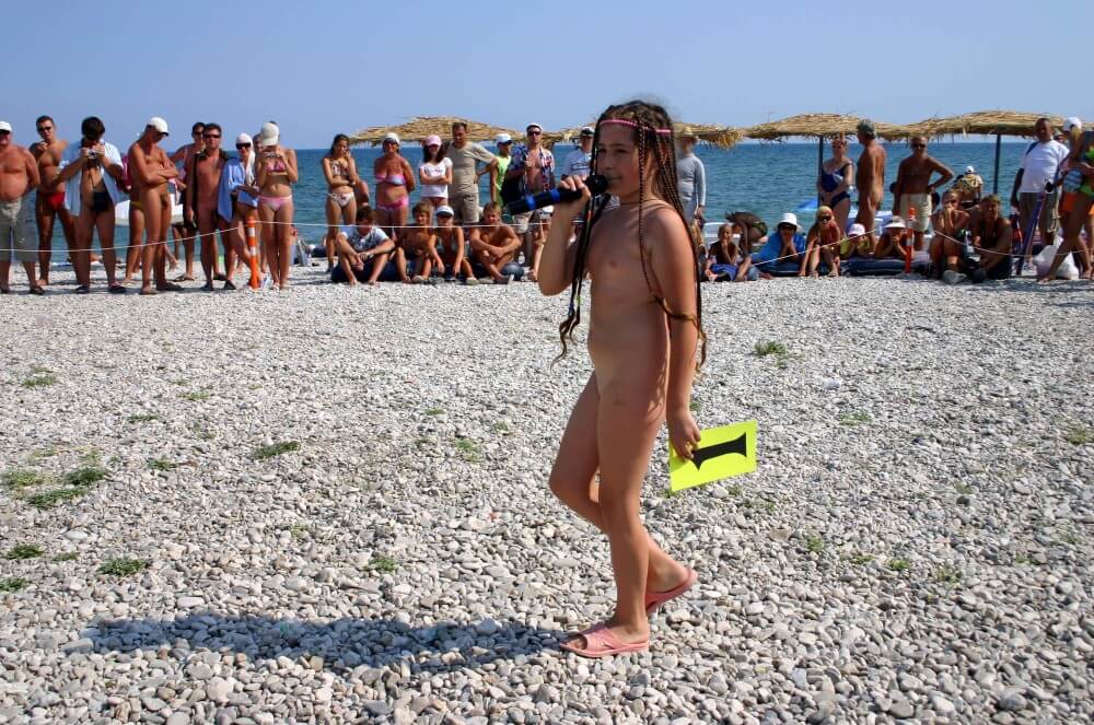 Naturist Mic Speech photos - nudism blog
