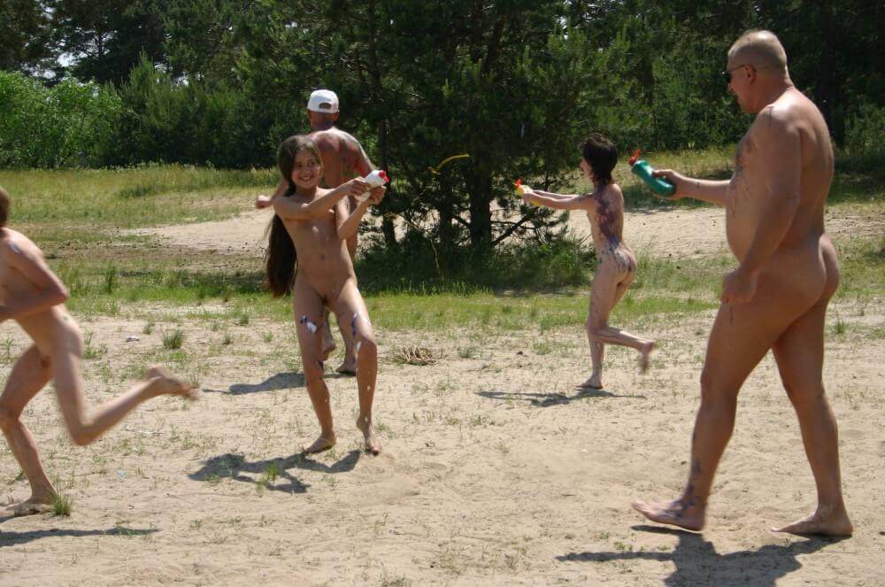 Kiev Group Painting Wild pics - nudism blog