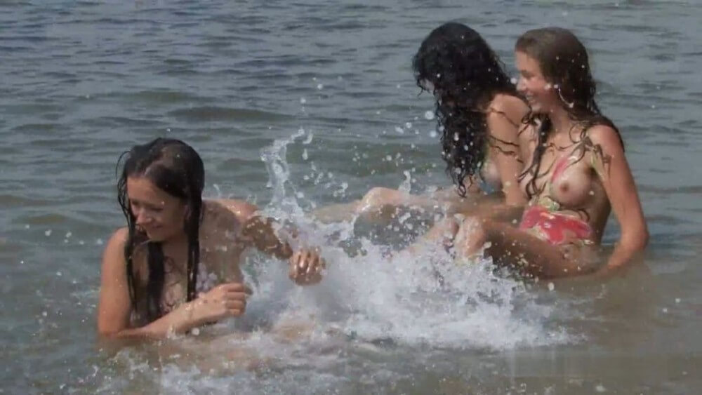 Body Art At Nudist Beach - nudism blog