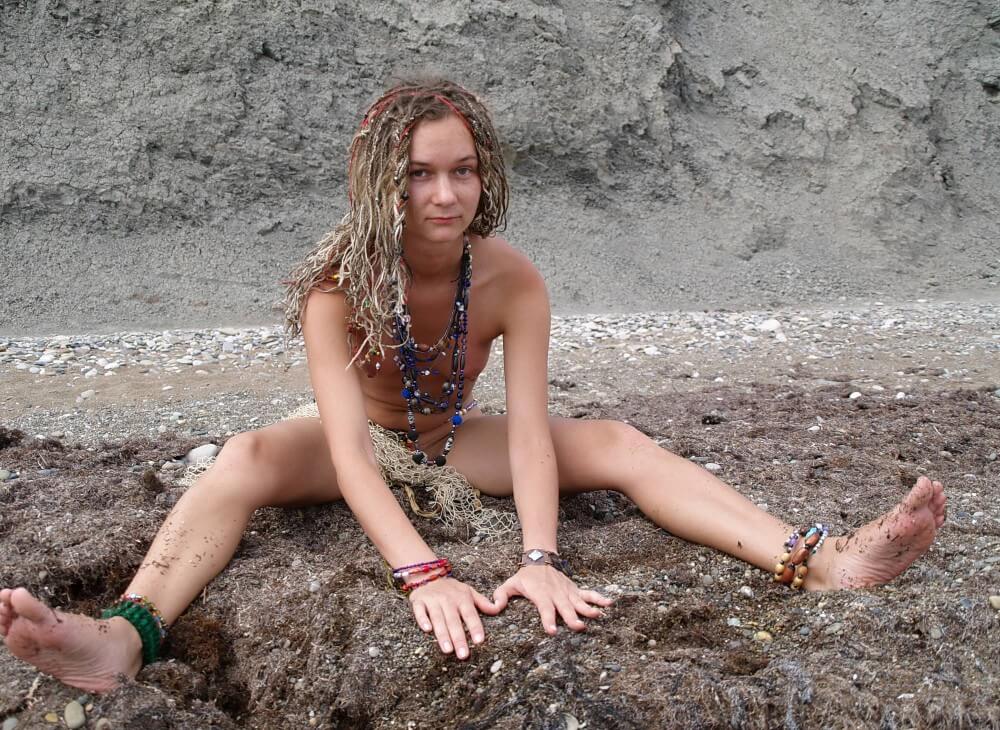 Naturists Rocky Stream Pixie Girls photos - nudism blog