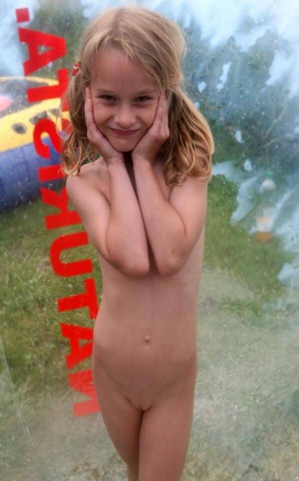 Outdoor nudist photography - nudism blog