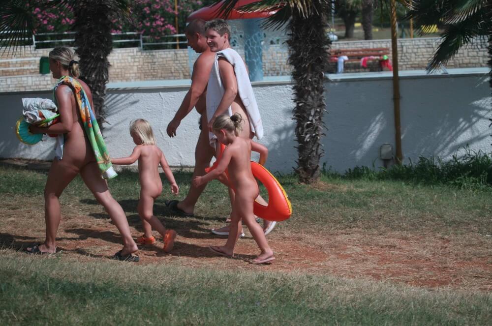 Naturist Family Movement pics - nudism blog