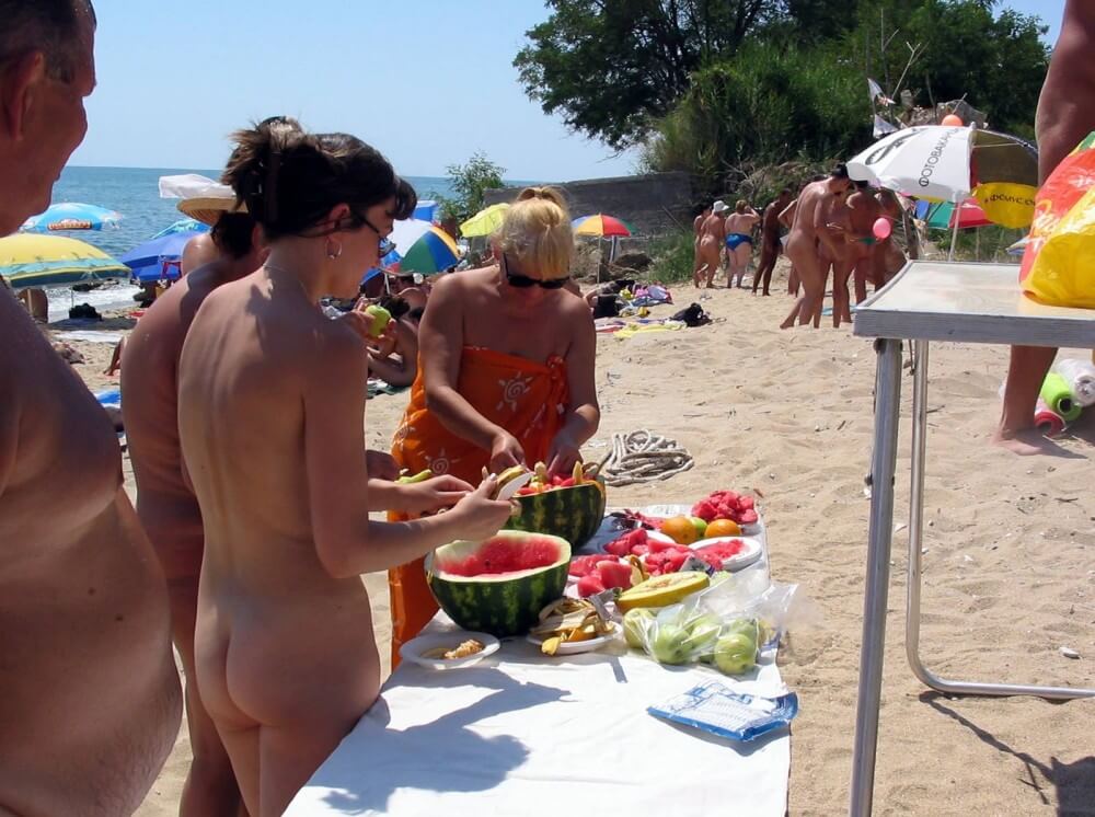 Bulgarian Nude Day Preps pics - nudism blog