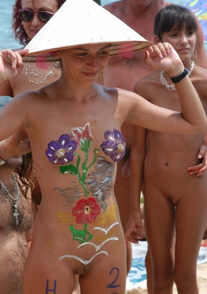 Nudist gathering on the beach video - nudism blog