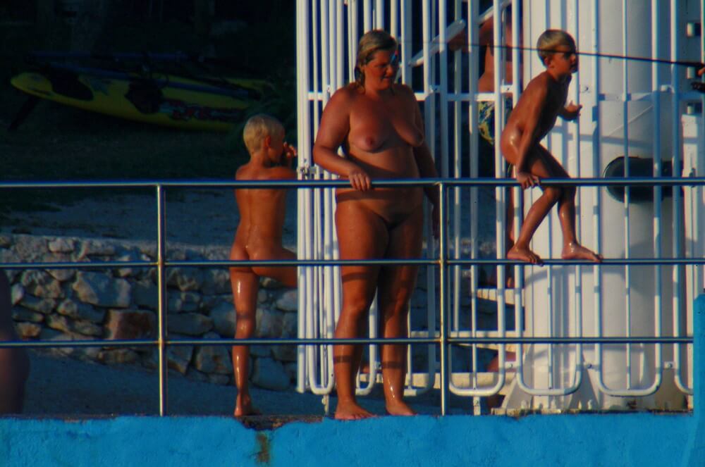 Uka FKK Water Play - nudism blog