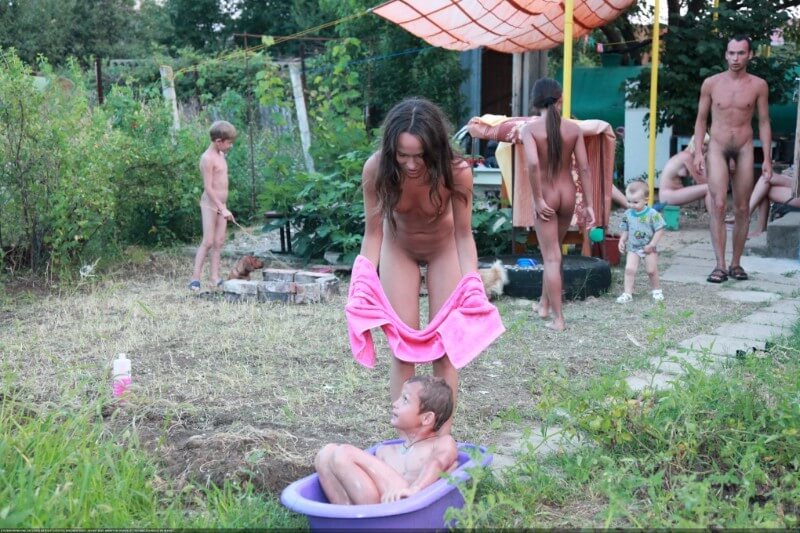Green barrel of fun-grassy fields of gold photos - nudism blog
