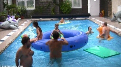 Piano pool and tennis Full HD - nudism blog