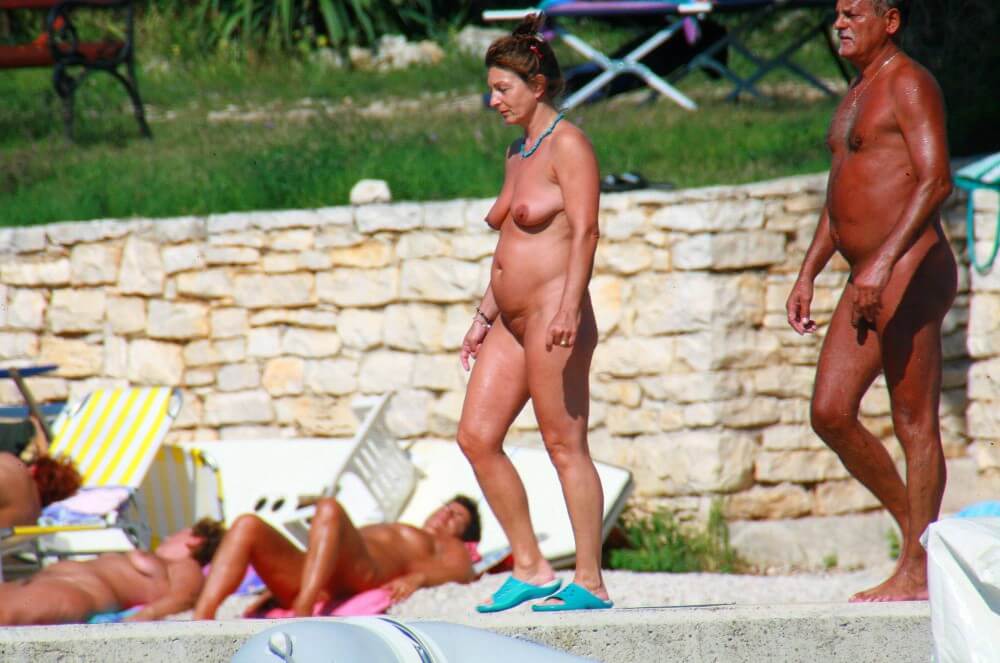 Ula FKK Wall-Side Passby photos - nudism blog