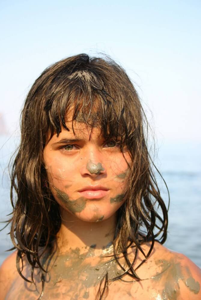 Courageous Naturist Girl pics - nudism blog