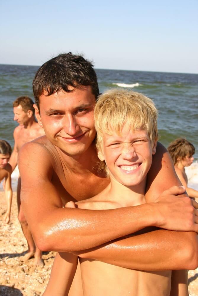Naturist Group Pictures - nudism blog